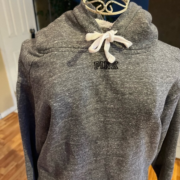 Victorias Secret Pink XS Sweatshirt EUC - Picture 2 of 6